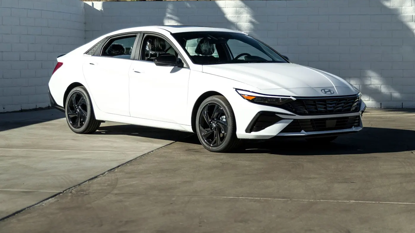 2026 Hyundai ELANTRA SEL Sport Premium