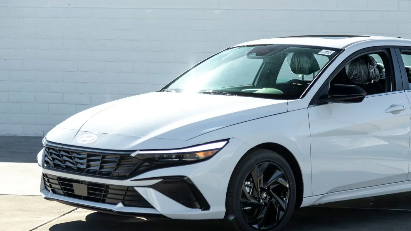 2026 Hyundai ELANTRA SEL Sport Premium