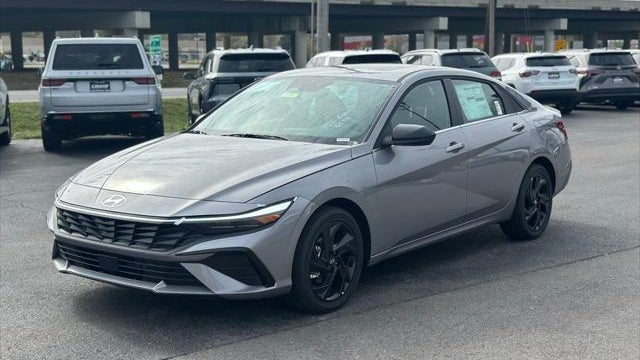 2026 Hyundai ELANTRA SEL Sport Premium