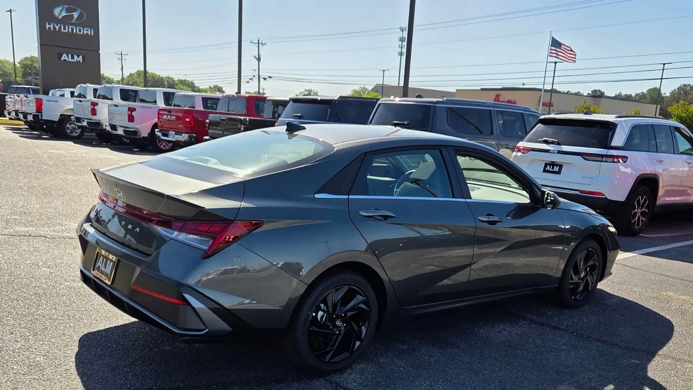 2026 Hyundai ELANTRA SEL Sport Premium
