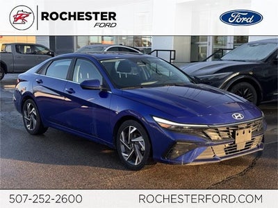 2024 Hyundai Elantra SEL 4DR Sedan
