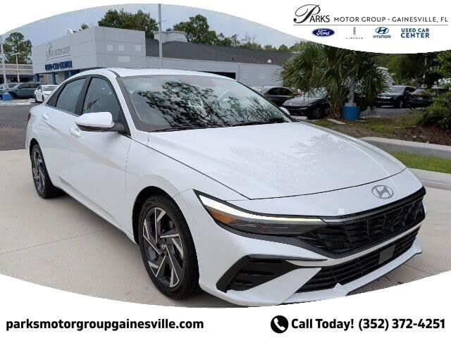 2025 Hyundai Elantra - $18,010