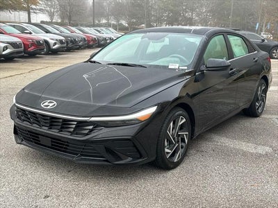 Photo of a 2025 Hyundai Elantra SEL Convenience 4DR Sedan for sale