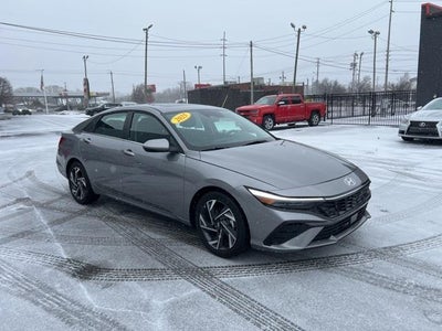 2025 Hyundai Elantra SEL Convenience 4DR Sedan