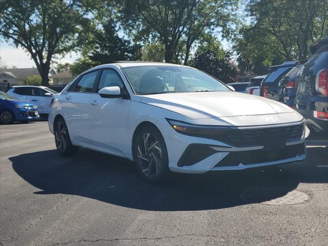 2025 Hyundai Elantra - $21,995