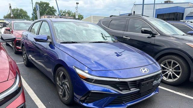 2025 Hyundai ELANTRA SEL Convenience