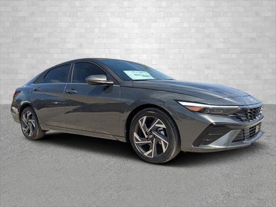 2025 Hyundai Elantra SEL Convenience 4DR Sedan