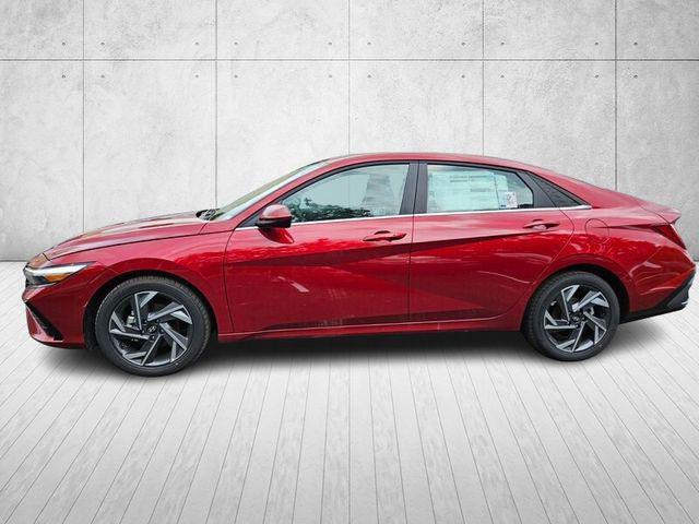 2025 Hyundai ELANTRA SEL Convenience — photo 1 of 12