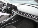 2025 Elantra Thumbnail 26