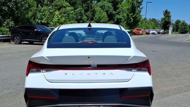 2025 Hyundai ELANTRA SEL Convenience