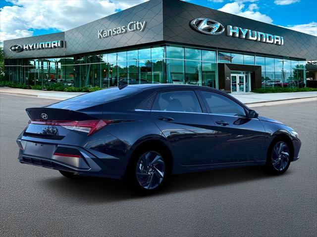 2026 Hyundai Elantra - $27,040