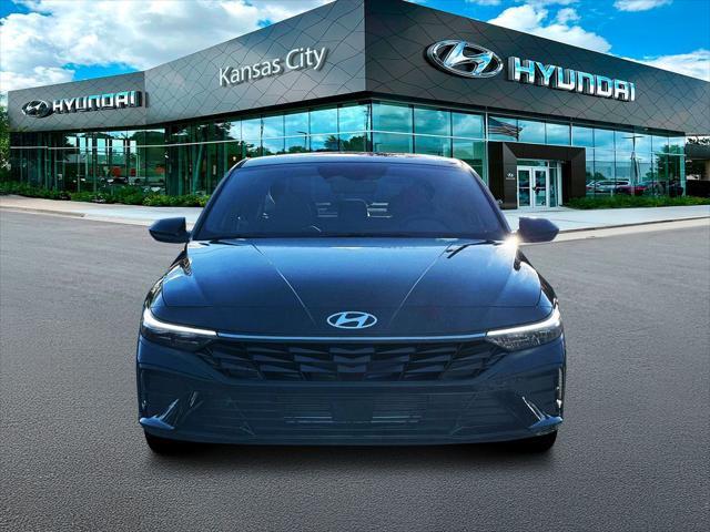 2026 Hyundai Elantra - $27,040