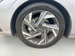 2024 Elantra Thumbnail 32