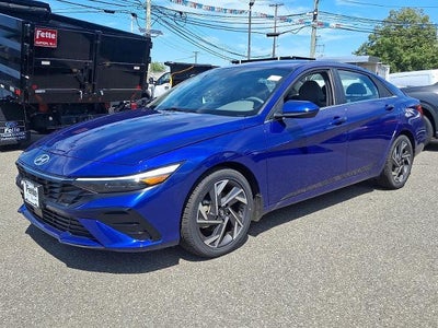 2024 Hyundai Elantra SEL 4DR Sedan