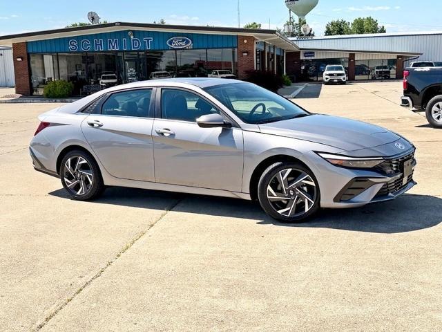 2025 Hyundai Elantra - $26,365