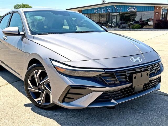 2025 Hyundai Elantra - $26,365