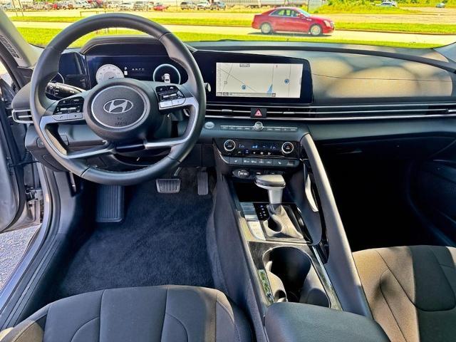 2025 Hyundai Elantra - $26,365