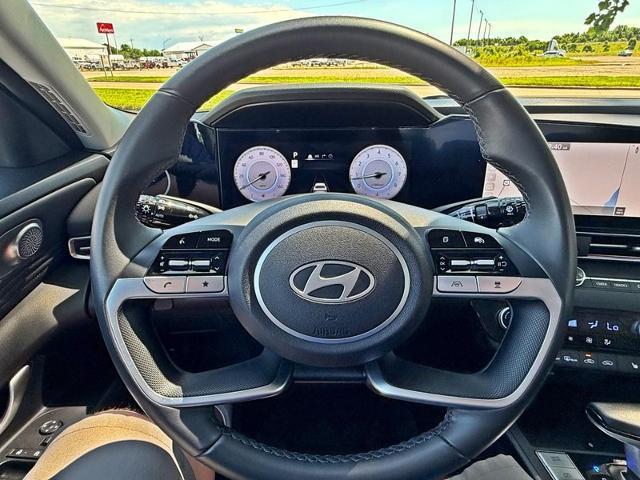 2025 Hyundai Elantra - $26,365