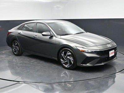 Photo of a 2025 Hyundai Elantra SEL Convenience 4DR Sedan for sale