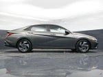 2025 Elantra Thumbnail 34