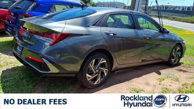 2025 Hyundai ELANTRA SEL Convenience