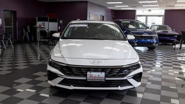 2025 Hyundai ELANTRA SEL Convenience