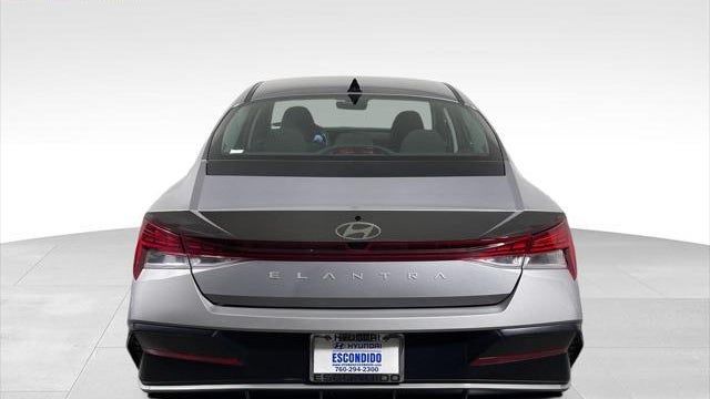 2025 Hyundai ELANTRA SEL Convenience