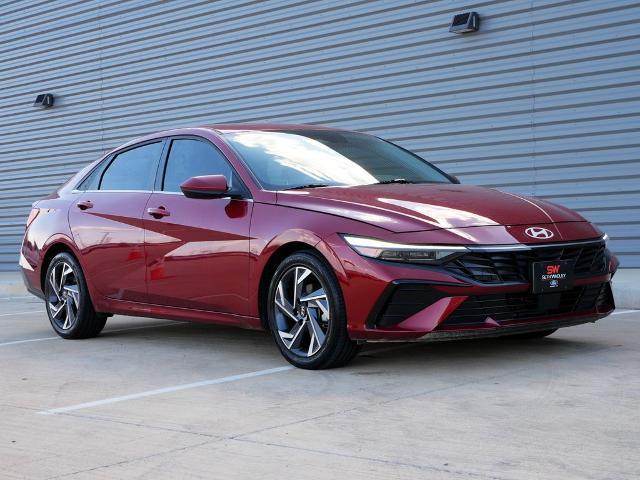 2025 Hyundai Elantra - $19,904