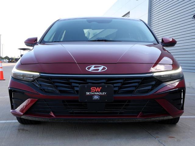 2025 Hyundai Elantra - $19,904