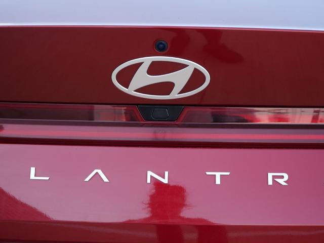 2025 Hyundai Elantra - $19,904