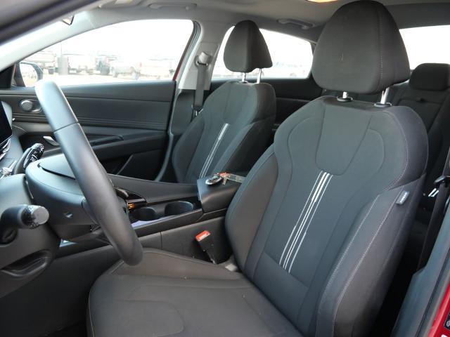 2025 Hyundai Elantra - $19,904