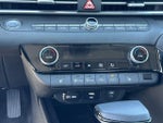 2025 Elantra Thumbnail 30
