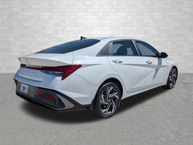 2025 Hyundai Elantra - $25,435