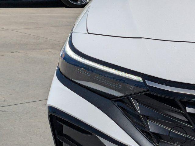 2025 Hyundai Elantra - $25,435
