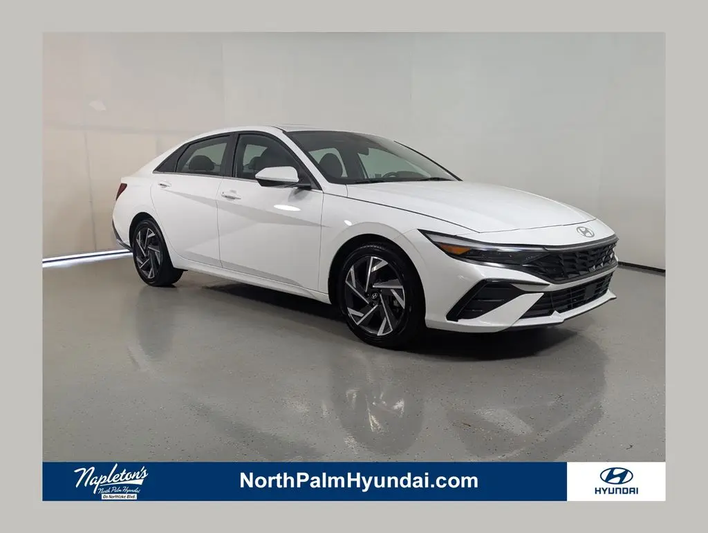 2025 Hyundai Elantra - $19,300