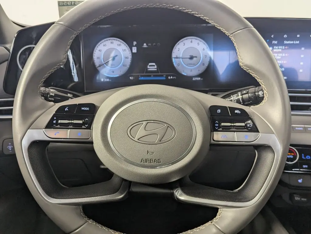 2025 Hyundai Elantra - $19,300