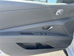 2025 Elantra Thumbnail 19