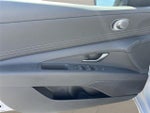2025 Elantra Thumbnail 24