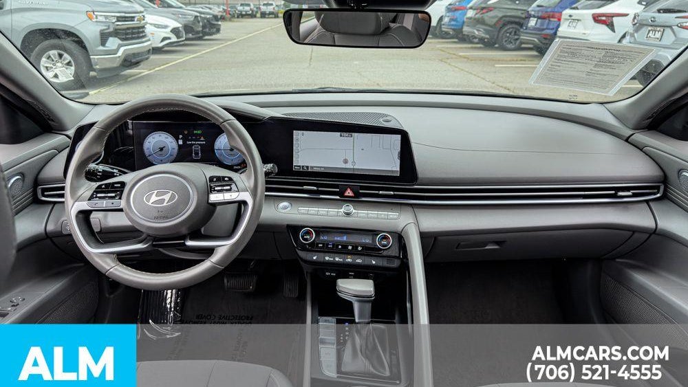 2025 Hyundai ELANTRA SEL Convenience