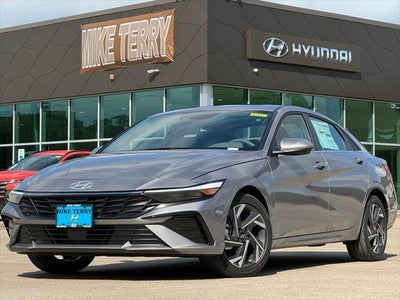2025 Hyundai Elantra SEL Convenience 4DR Sedan