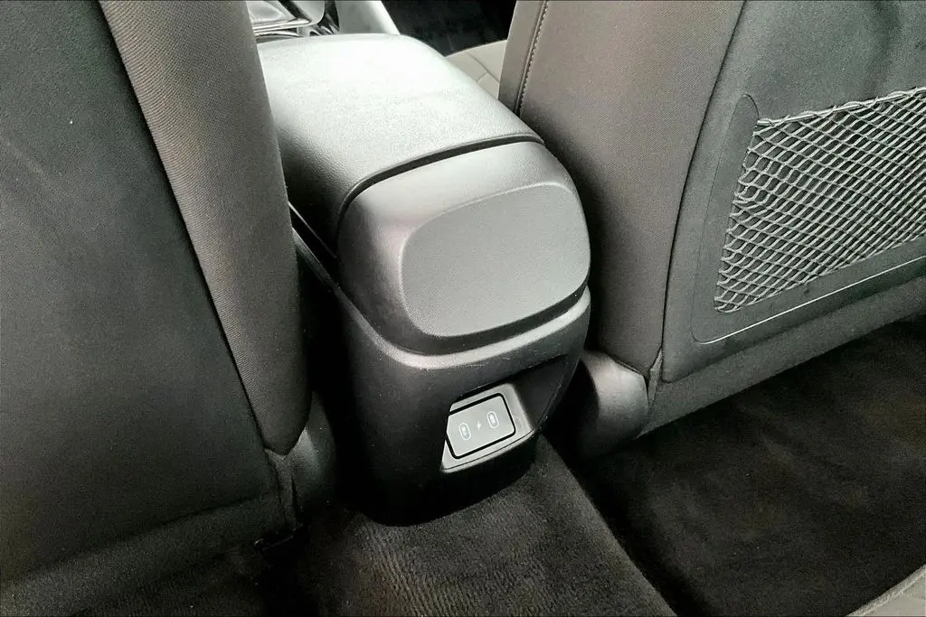 2025 Hyundai Elantra - $20,850