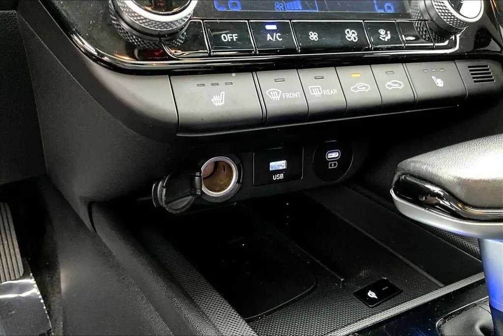 2025 Hyundai Elantra - $20,850