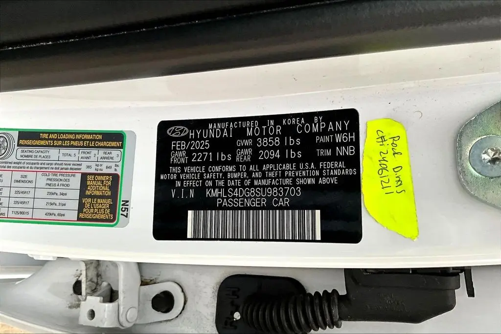 2025 Hyundai Elantra - $20,850