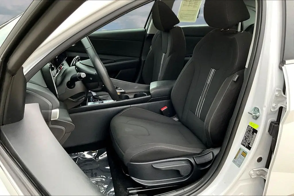 2025 Hyundai Elantra - $20,850