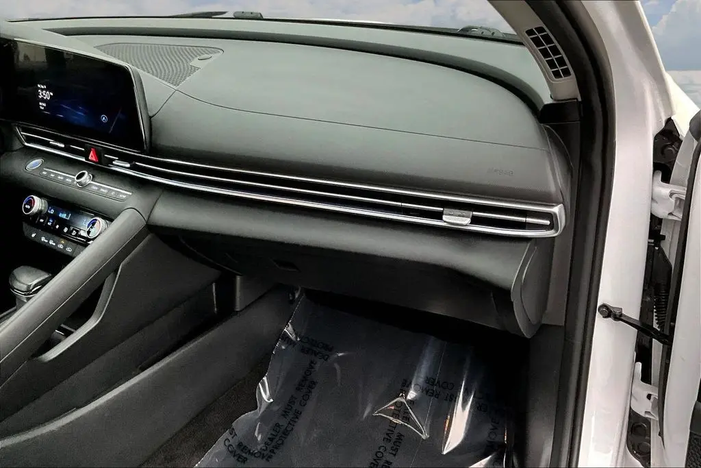 2025 Hyundai Elantra - $20,850