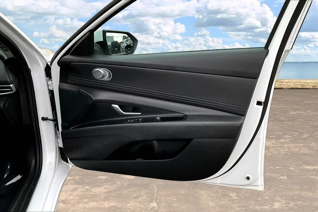 2025 Hyundai Elantra - $20,850