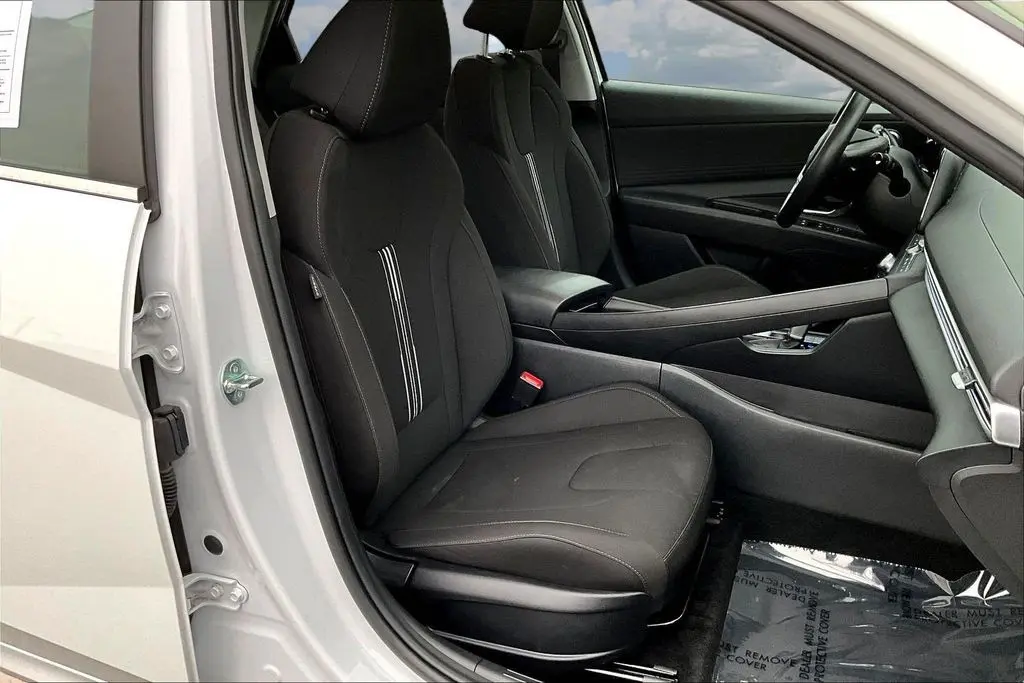 2025 Hyundai Elantra - $20,850