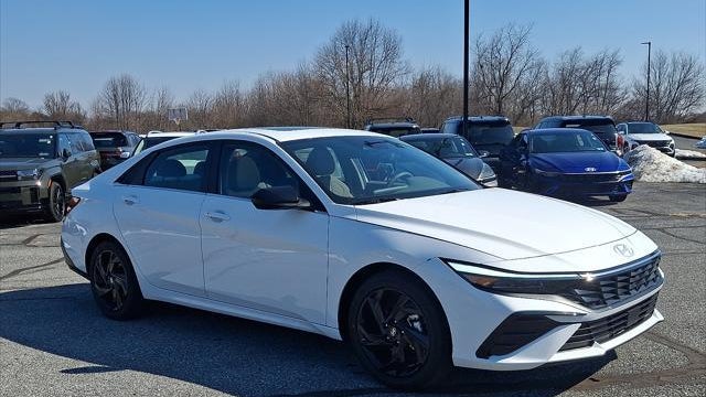2026 Hyundai ELANTRA SEL Sport Premium