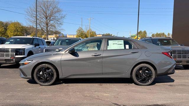 2026 Hyundai ELANTRA SEL Sport Premium