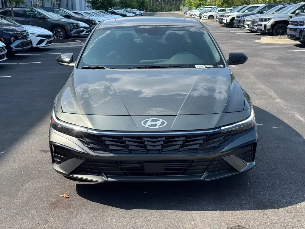 2026 Hyundai Elantra - $24,332